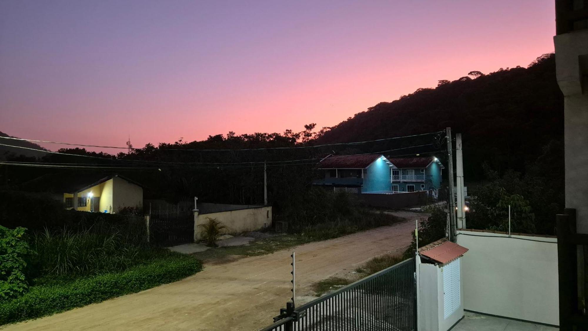 דירות אובטובה Kitnet Aconchegante Praia De Maranduba מראה חיצוני תמונה